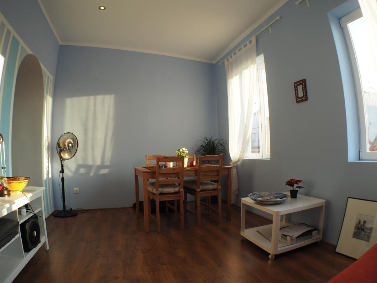 Cosy Appartment W/ Terrace In The Old City Centre Malaga Exterior photo